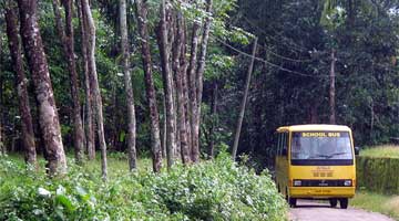 Settlement HSS Aluva, School Bus